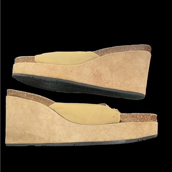 Donald J Pliner Sandals - Picture 5 of 5